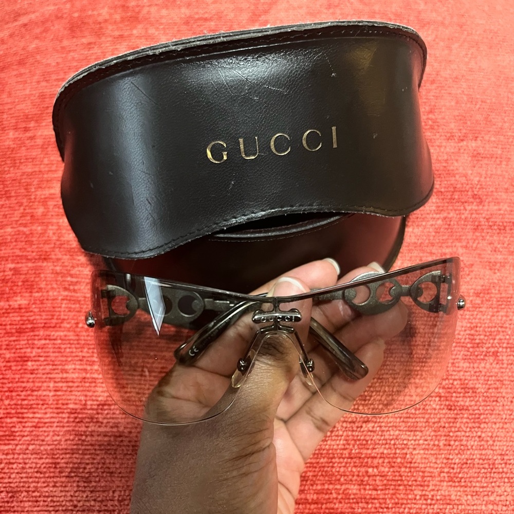 Gucci Logo Chainlink Sunglasses